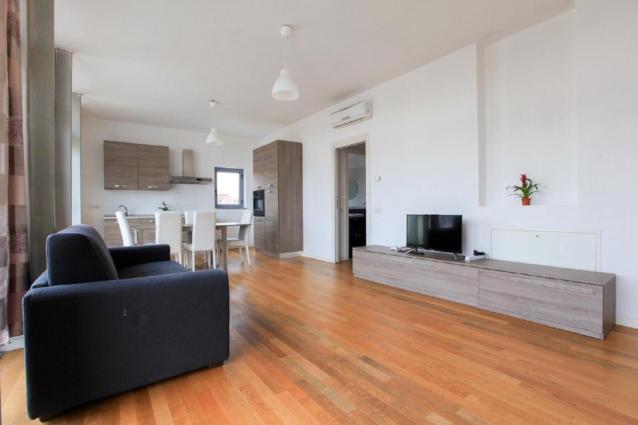Red Line Apartments Milano Bagian luar foto