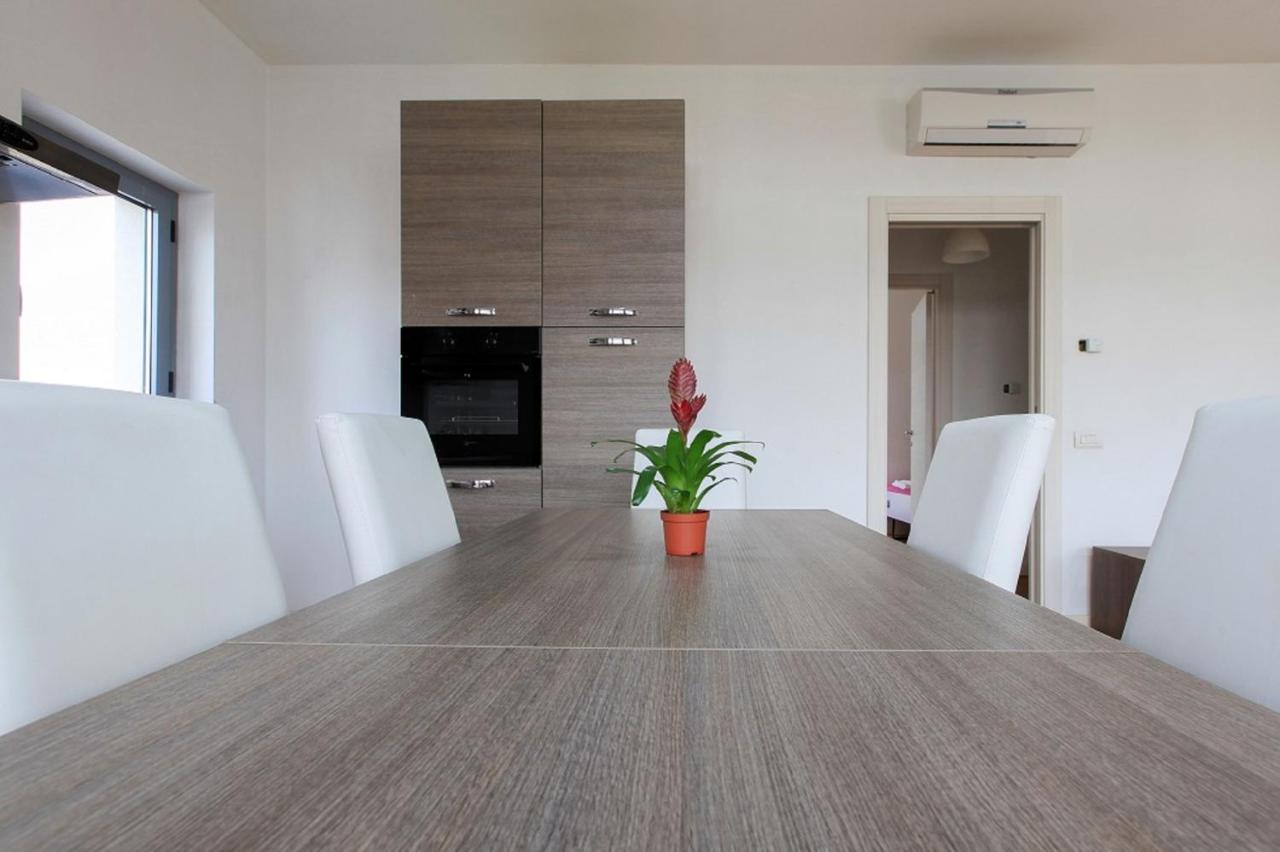 Red Line Apartments Milano Bagian luar foto