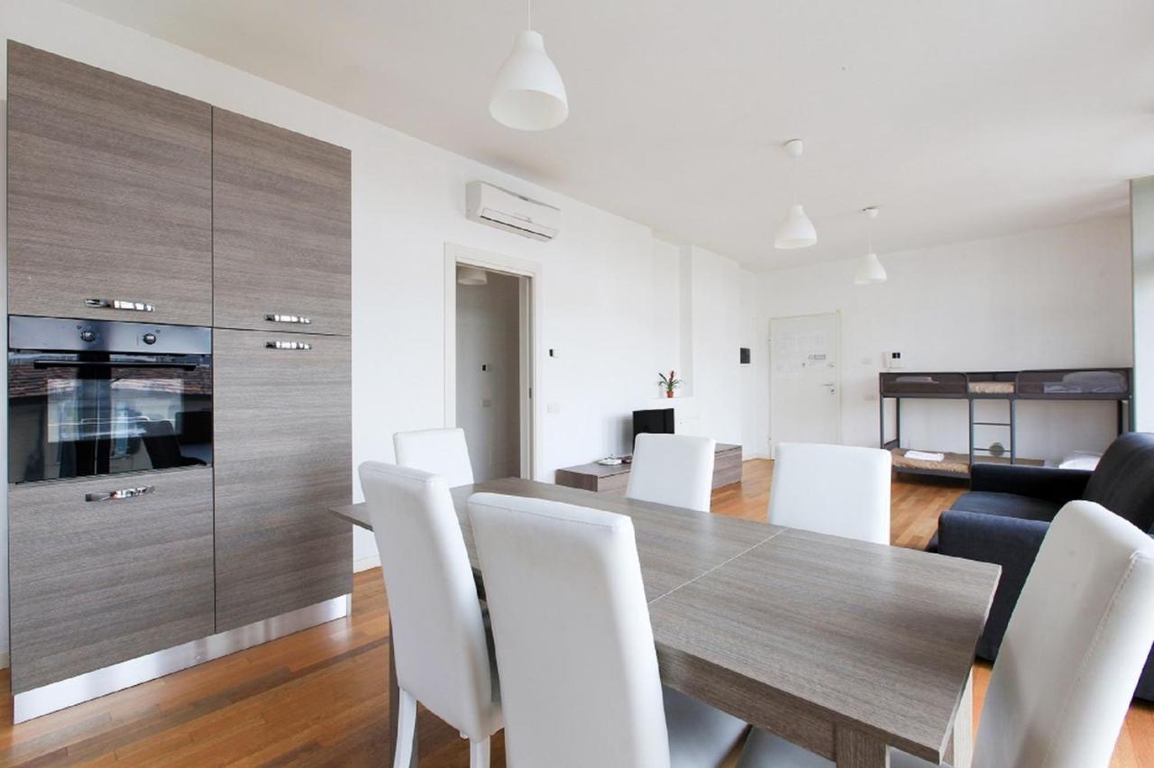 Red Line Apartments Milano Bagian luar foto