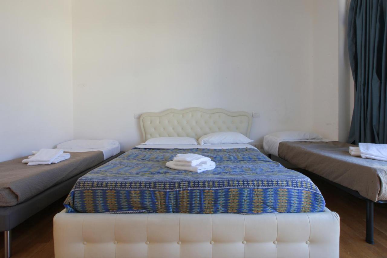 Red Line Apartments Milano Ruang foto