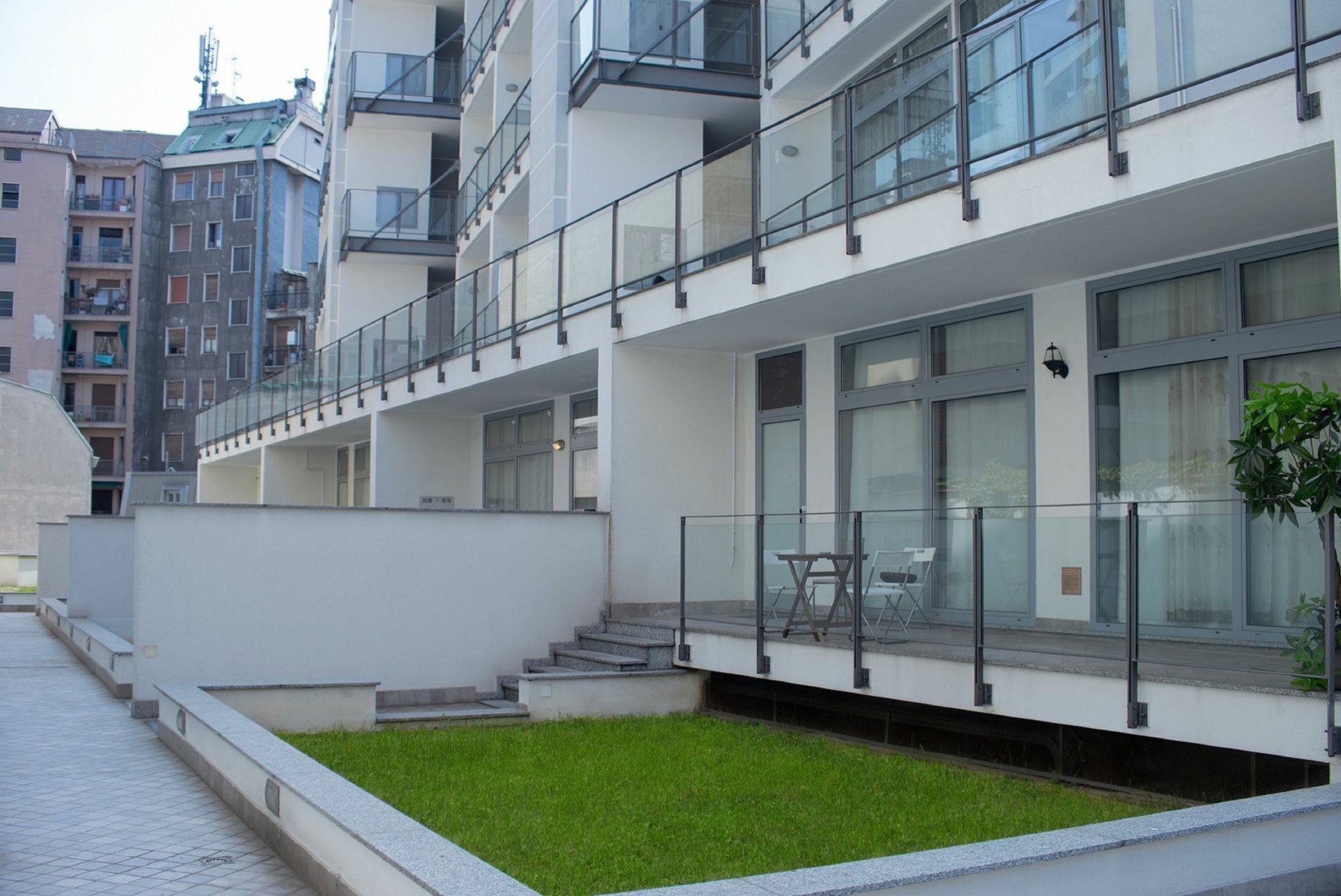 Red Line Apartments Milano Bagian luar foto