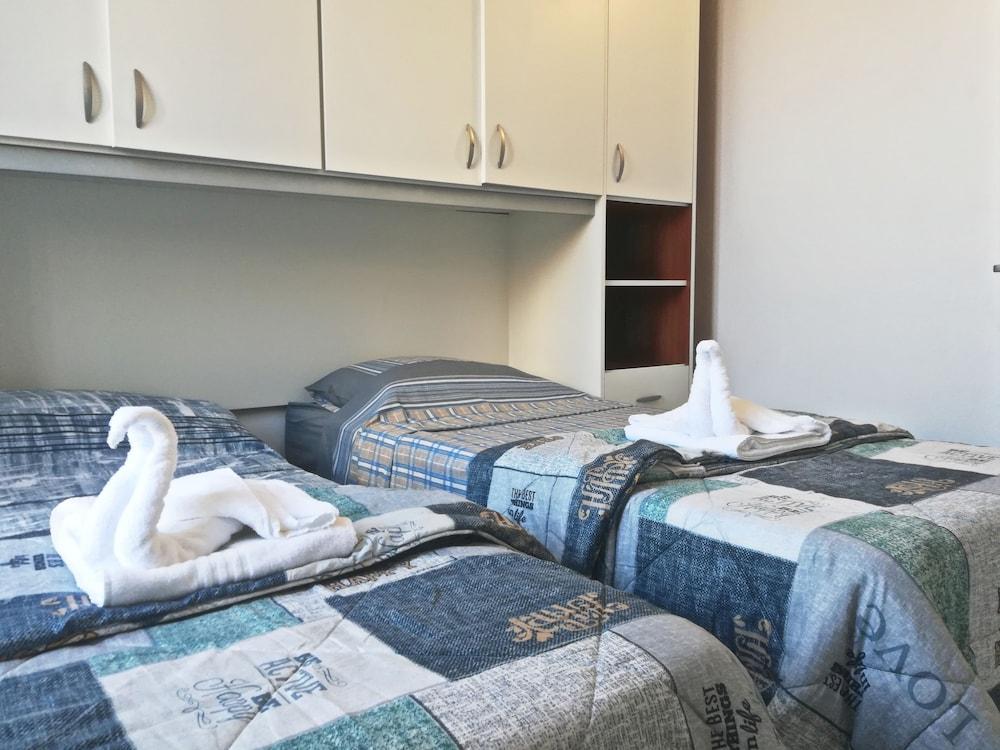Red Line Apartments Milano Bagian luar foto