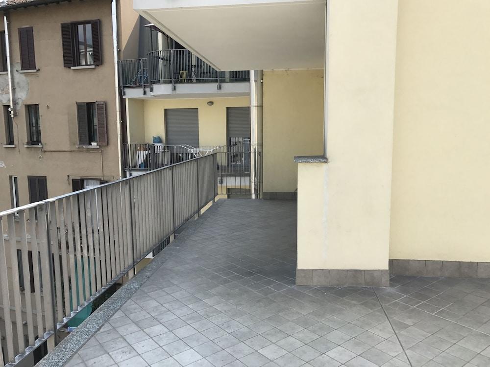 Red Line Apartments Milano Bagian luar foto